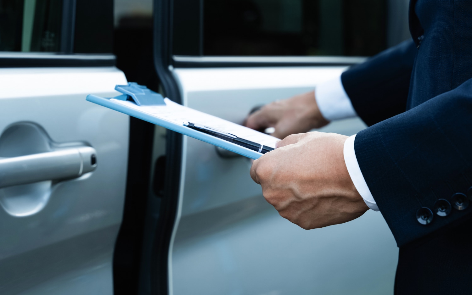 1.Our Cars Are Procured by Experienced Mechanics